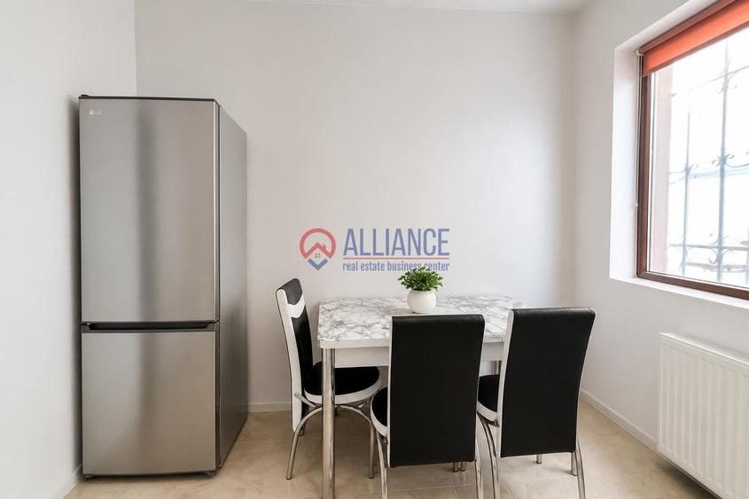 Apartament cu 2 camere decomandat în Palazu Mare