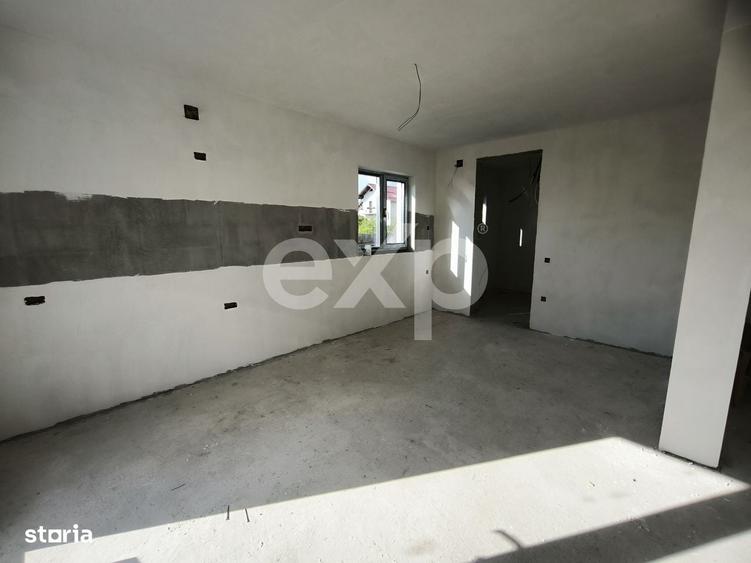 Casă cu 4 camere în Smeura