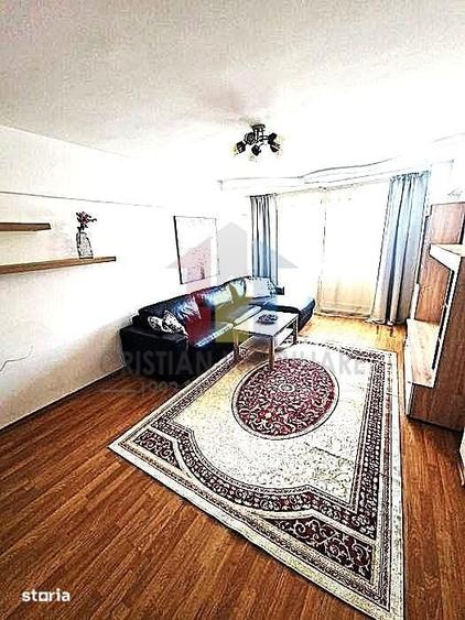 Apartament cu 3 camere decomandat în Viziru 2