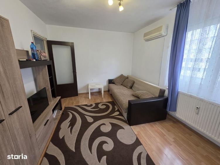 Apartament cu 2 camere decomandat în Baba Novac