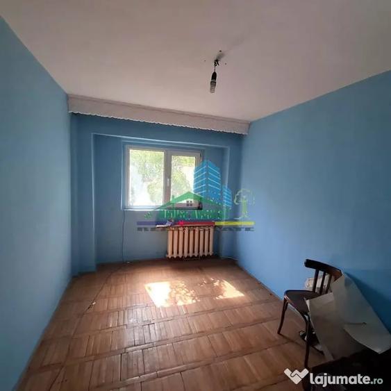 Apartament cu 3 camere decomandat în Ultracentral