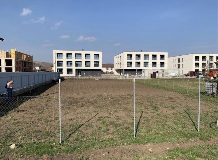 Teren de 7500 mp, în Sântana de Mureș