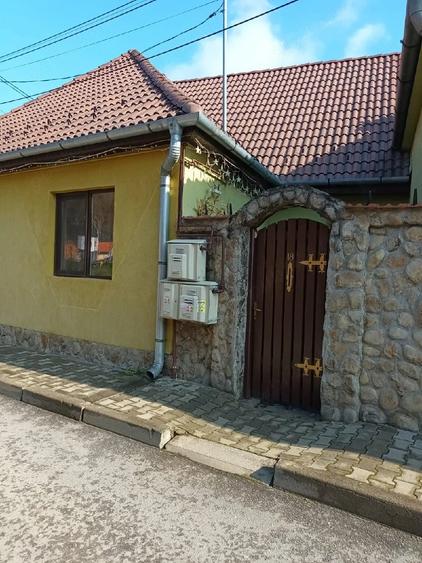 Casă cu Teren 95 Mp în Central