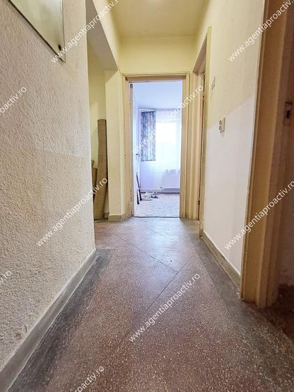 Apartament cu 3 camere decomandat în Mazepa 1