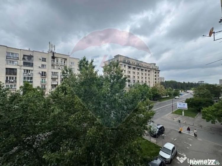 Apartament cu 3 camere decomandat în Națiunile Unite