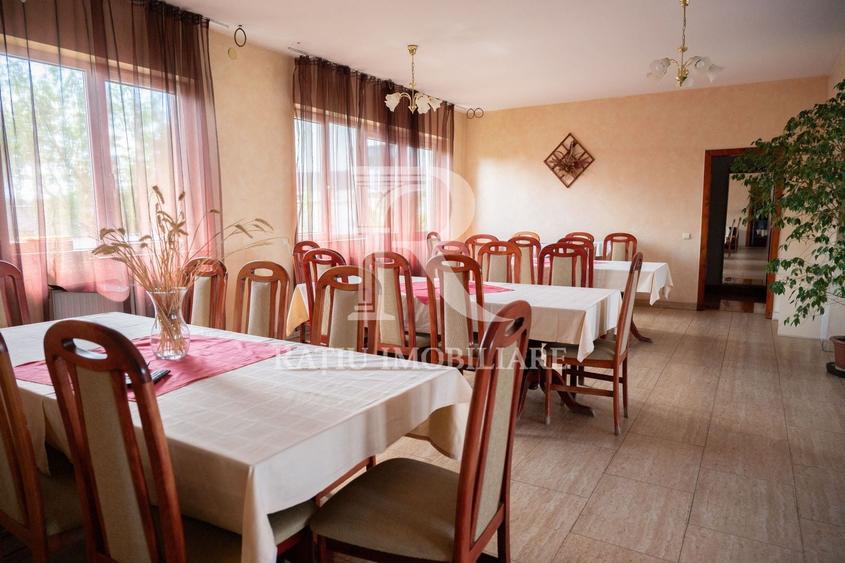 Casă cu 18 camere cu Canalizare în Sânmartin