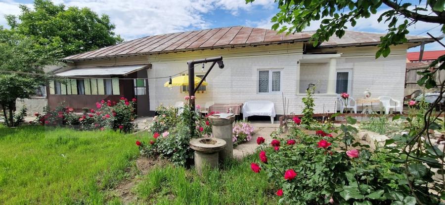 Casă individuală cu 4 camere cu Garaj în Bariera Vâlcii