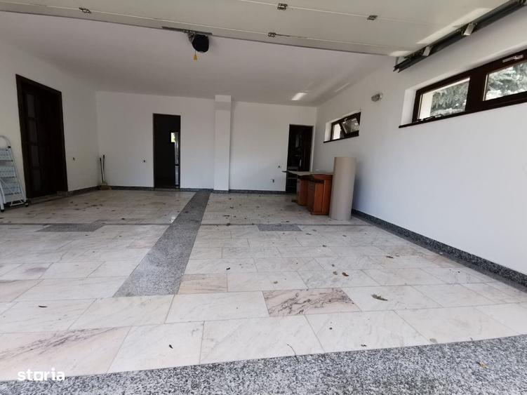Casă cu 4 camere în Bucium