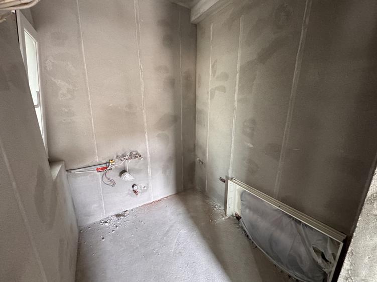 Duplex cu 4 camere cu Canalizare în Moșnița Nouă