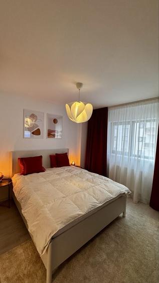 Apartament cu 3 camere semidecomandat în Titan
