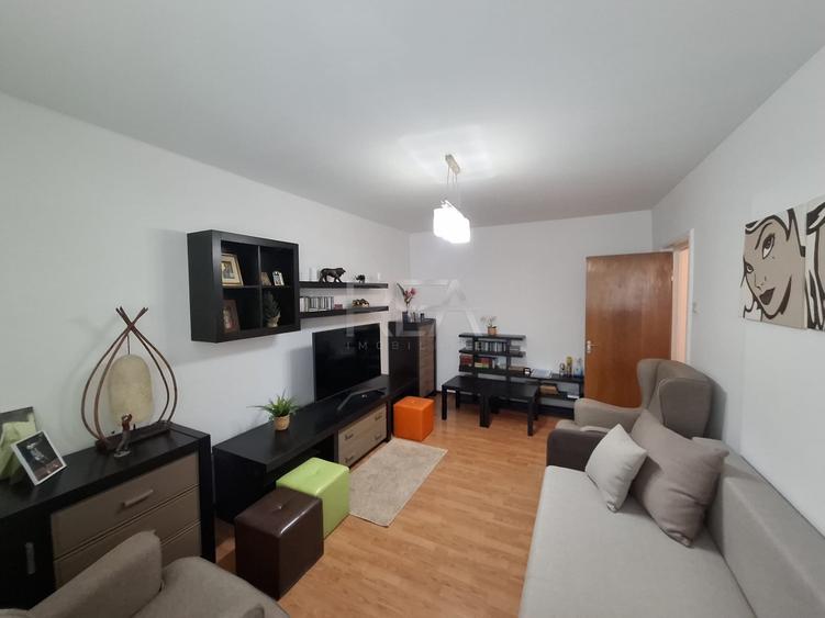 Apartament cu 3 camere decomandat, mobilat în Drumul Taberei