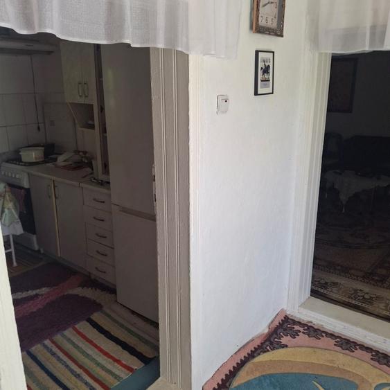 Casă cu 3 camere în Vetrișoaia