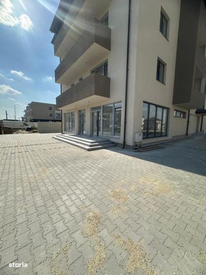 Spațiu comercial, de 90 mp, în Central