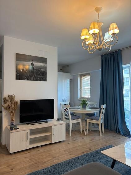 Apartament cu 2 camere decomandat în Central