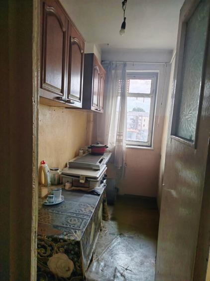 Apartament cu 3 camere decomandat în Sud