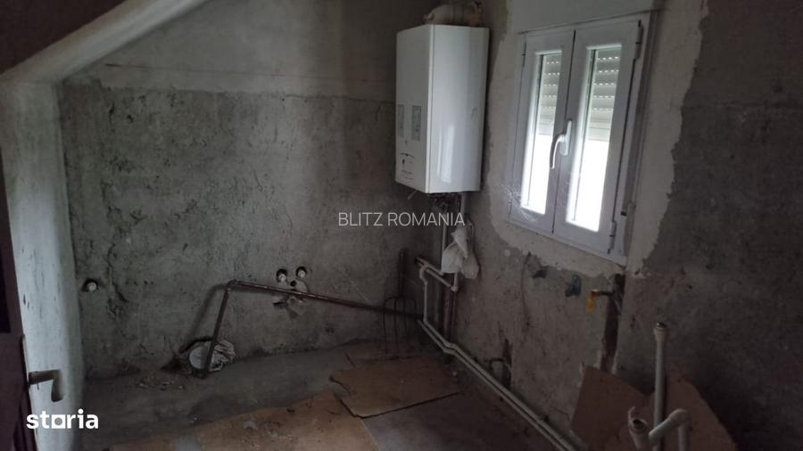 Casa, 740 mp, teren 1300 mp, zona Brestei