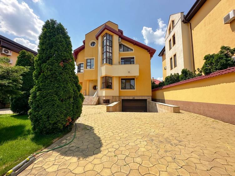 Casă individuală cu 8 camere cu Piscina în Pipera