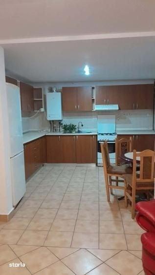 Casă cu 6 camere decomandat cu Teren 196 Mp în Copou
