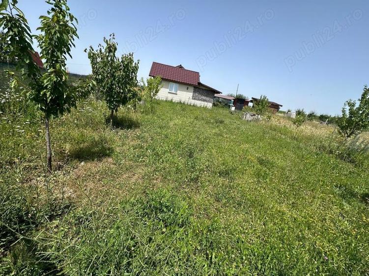 Casă cu 1 camere cu Teren 425 Mp în Micești