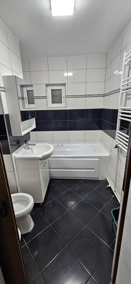 Apartament cu 2 camere decomandat în Crâng