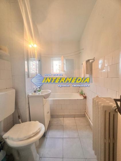 Garsonieră decomandată în Cetate