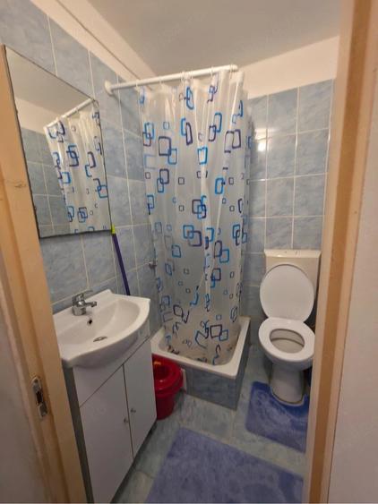 Garsonieră decomandată în Central