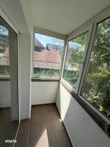 Apartament cu 3 camere decomandat în Ștefan cel Mare