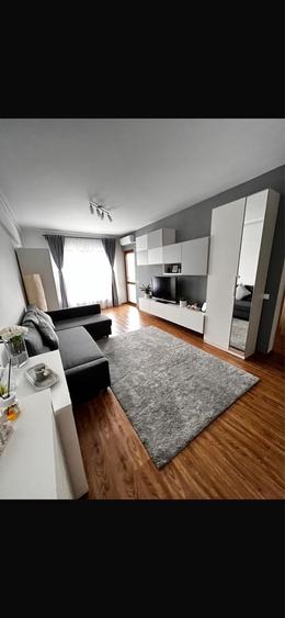 Apartament cu 2 camere decomandat în Metalurgiei