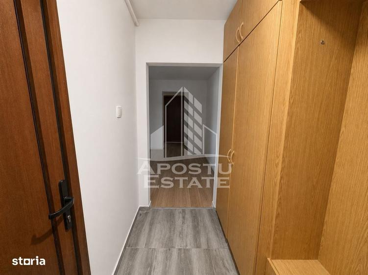 Apartament de vanzare cu 2 camere, semidecomandat, zona Soarelui - 3