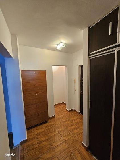 Apartament cu 2 camere semidecomandat în Cantemir