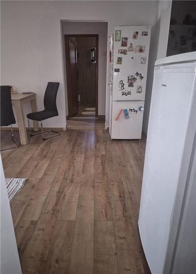 Apartament cu 2 camere decomandat, mobilat în Soarelui
