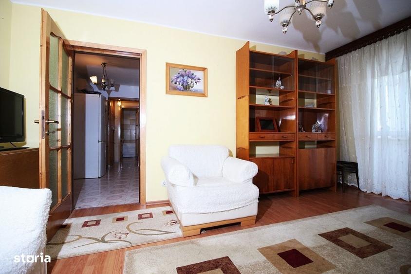 Apartament cu 3 camere decomandat în Alecu Russo