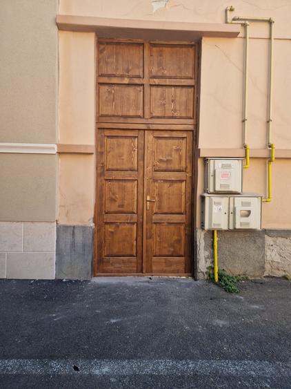Casă cu 4 camere în Exterior Vest