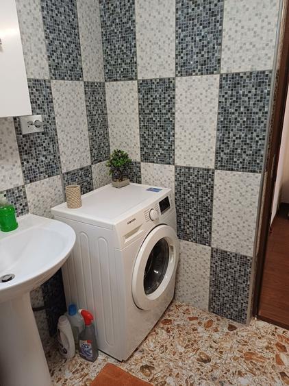 Apartament cu 2 camere semidecomandat în Florești