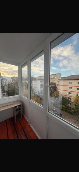 Apartament cu 2 camere semidecomandat în Grigorescu