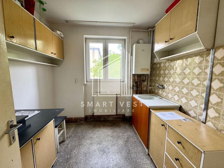 Apartament cu 2 camere semidecomandat, mobilat în Solidarității