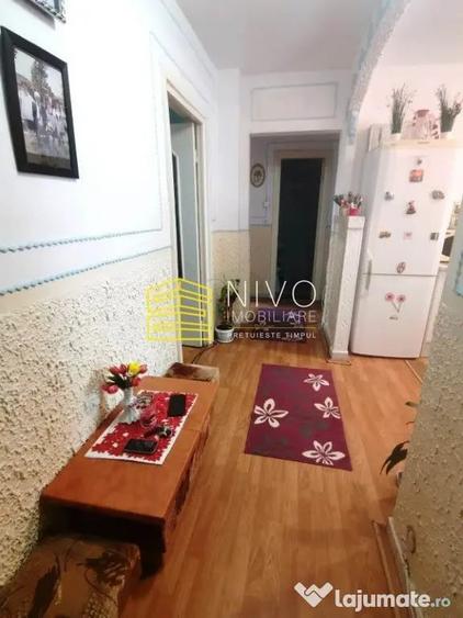 Apartament cu 4 camere decomandat în Sângeorgiu de Mureș