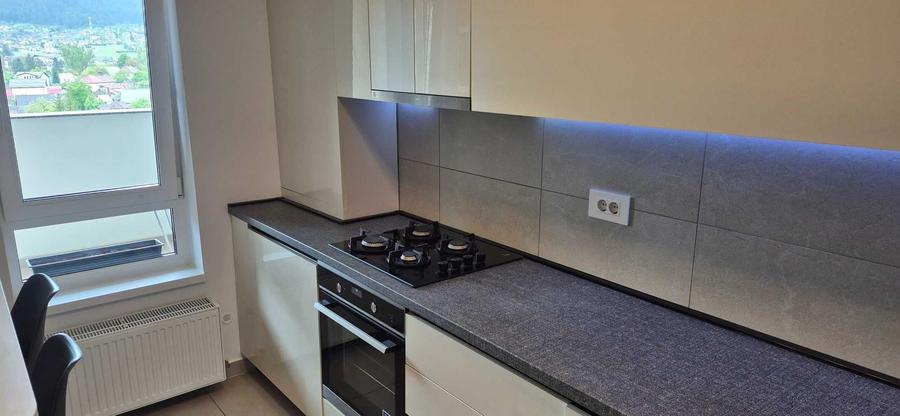 Apartament cu 2 camere decomandat în Exterior Vest