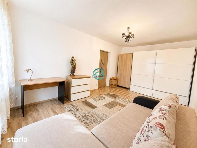 Apartament cu 3 camere, mobilat în 7 Noiembrie