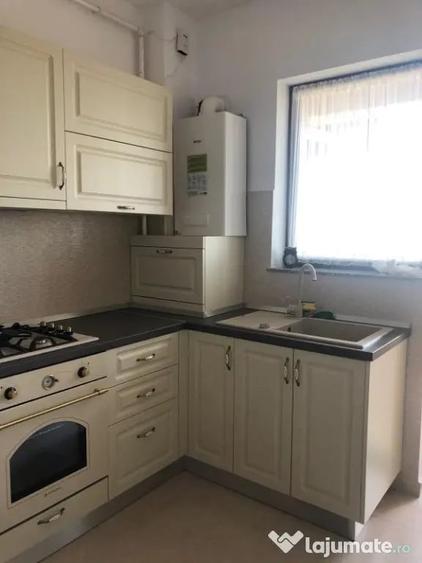 Apartament cu 2 camere decomandat în Prundu