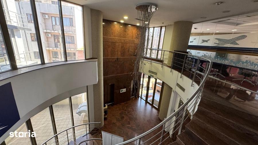 Spațiu comercial, de 3,500 mp, în Grivița
