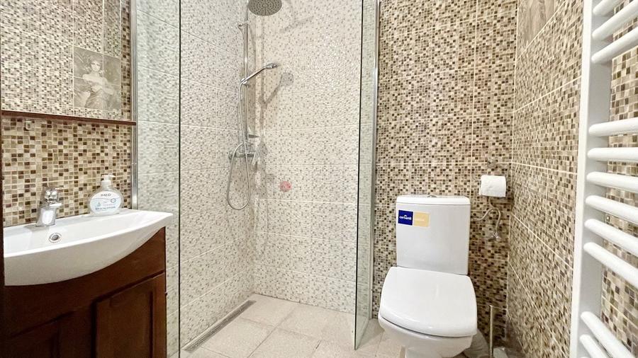 Apartament cu 2 camere decomandat, mobilat în Centrul Civic