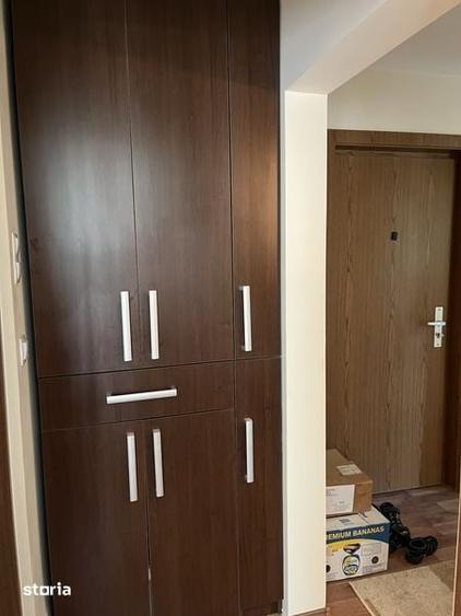 Apartament cu 3 camere decomandat în Zamfirescu
