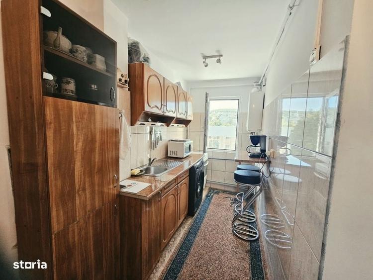 Apartament 2 camere de inchiriat-str mehedinti,et 4 /4 - 9