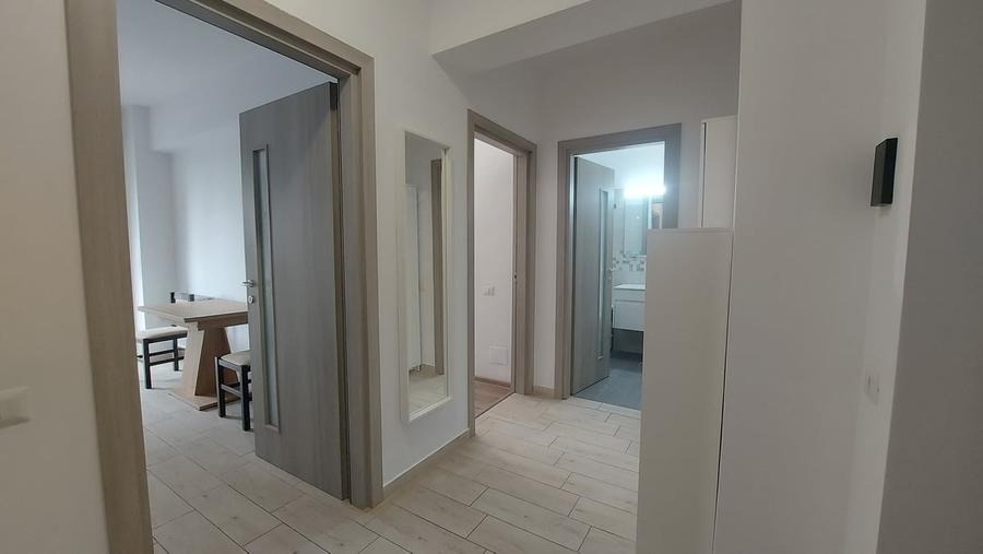 Apartament cu 2 camere decomandat în Berceni