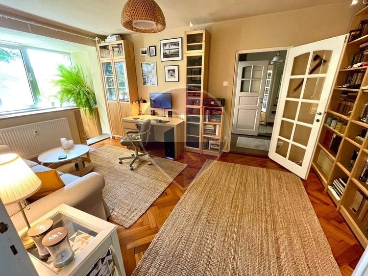 Apartament cu 2 camere semidecomandat în P-ța Muncii