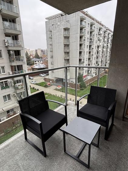 Apartament cu 3 camere decomandat în Obor