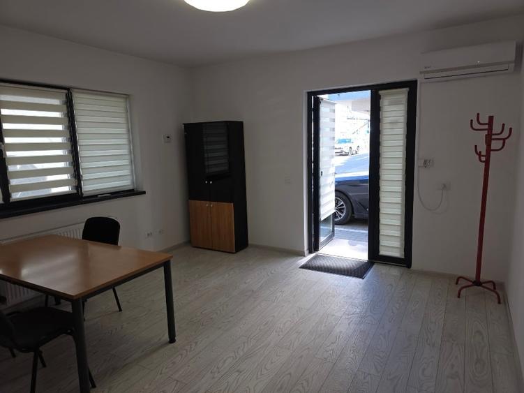 Spațiu comercial, de 43 mp, în Central