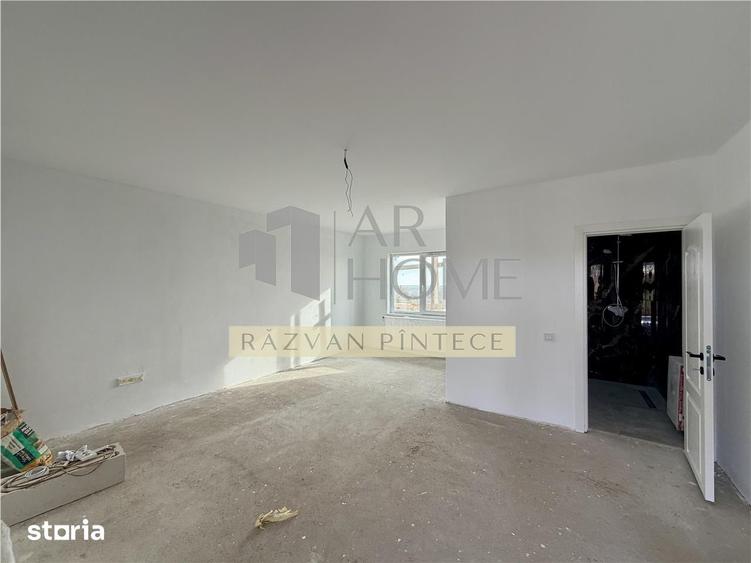 Spațiu comercial, de 450 mp, în Păltiniș
