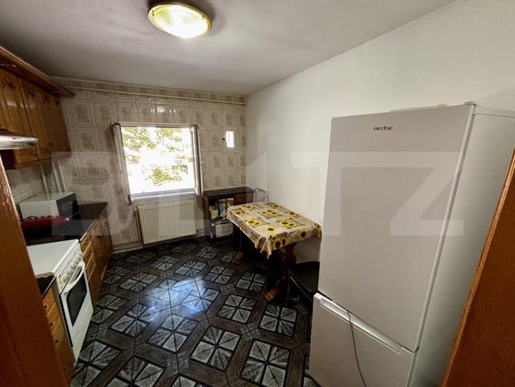 Apartament cu 2 camere decomandat în Soarelui